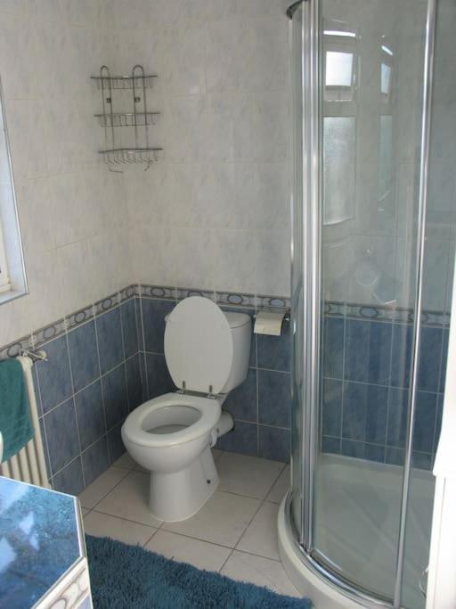 Modern Cosy Private Studio, Wifi, Ip-Tv, Must See Romford Esterno foto
