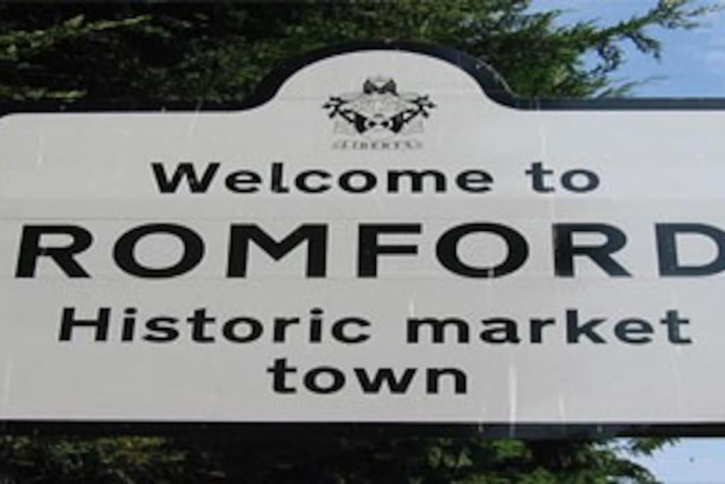 Modern Cosy Private Studio, Wifi, Ip-Tv, Must See Romford Esterno foto